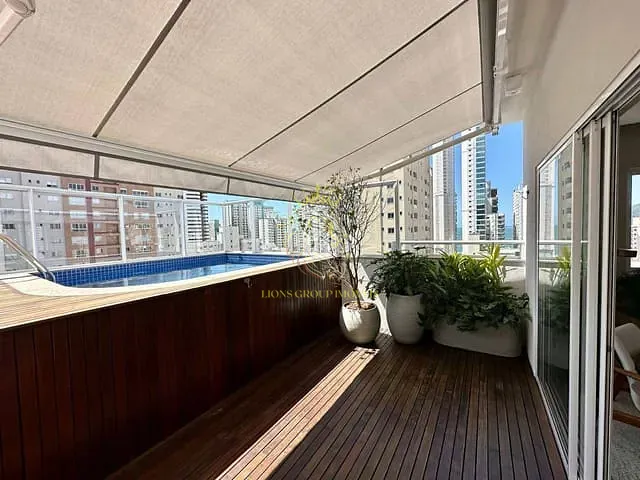 Apartamento 4 quartos e 5 banheiros, à venda, no bairro Centro em Balneário Camboriú
