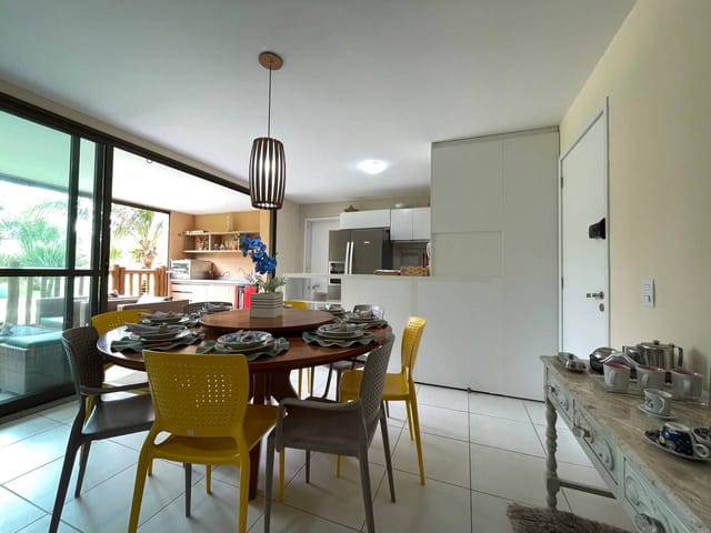 Apartamento com 100m² 4 quartos e 2 banheiros, à venda, no bairro Praia de Cumbuco em Caucaia