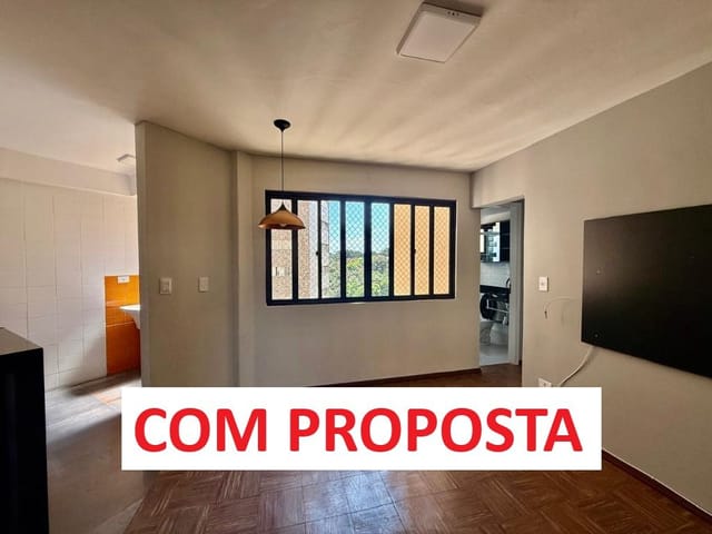 Apartamento 2 quartos e 1 banheiro, à venda, no bairro Bigorrilho em Curitiba