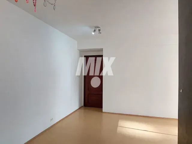 Apartamento 2 quartos e 1 banheiro, para alugar, no bairro Moema em São Paulo