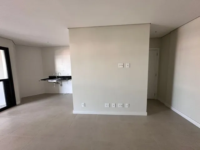 Apartamento com 137m² 3 quartos e 2 banheiros, à venda, no bairro Centro em Londrina