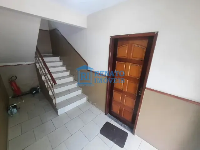 Apartamento 2 quartos e 1 banheiro, para alugar, no bairro Centro em Maricá