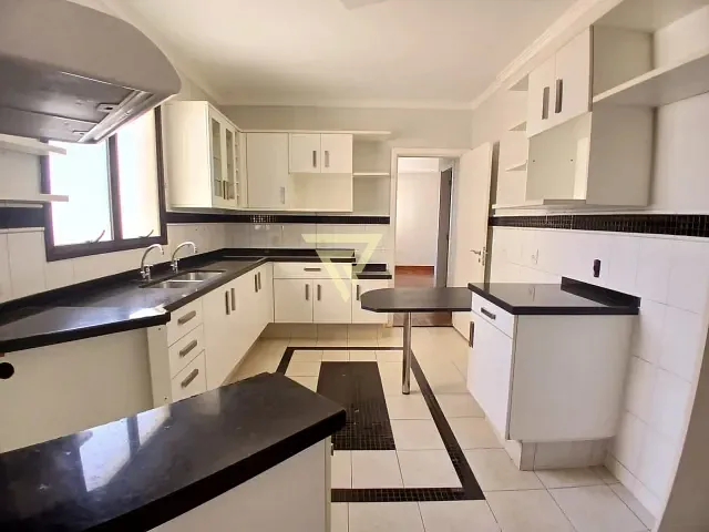 Apartamento 3 quartos e 5 banheiros, à venda ou para alugar, no bairro Jardim Irajá em Ribeirão Preto