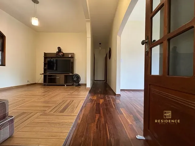 Apartamento 4 quartos e 2 banheiros, à venda, no bairro Sessenta em Volta Redonda