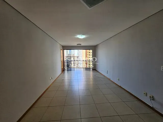 Apartamento 3 quartos e 5 banheiros, à venda ou para alugar, no bairro Umarizal em Belém