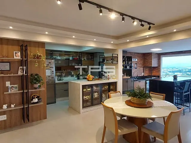 Apartamento 2 quartos e 3 banheiros, à venda, no bairro Cruz em Lorena