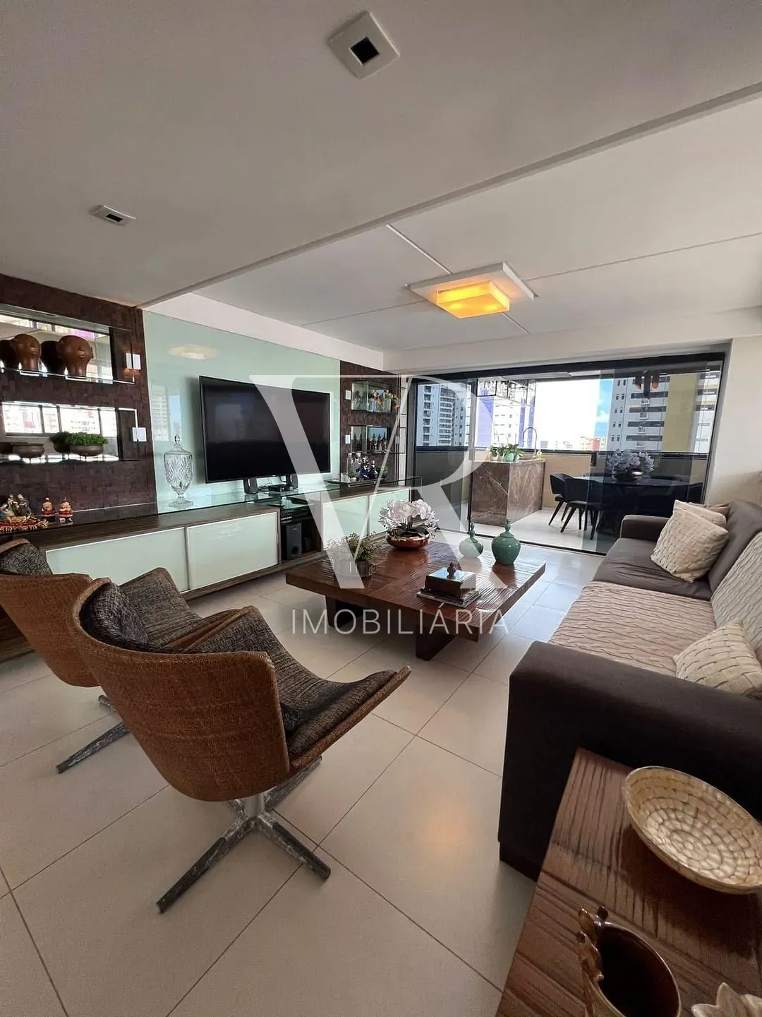 Apartamento, 4 quartos, 245 m² - Foto 1