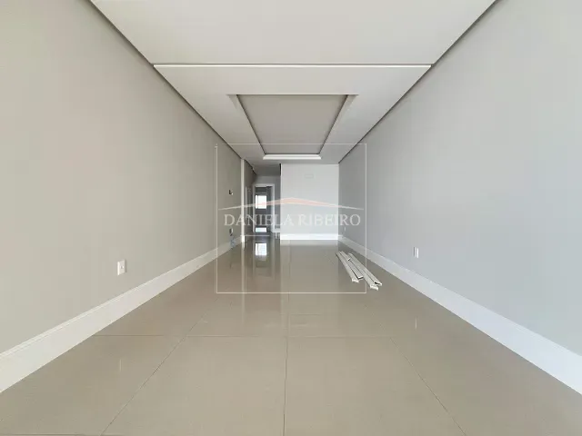 Apartamento 4 quartos e 6 banheiros, à venda, no bairro Meia Praia em Itapema