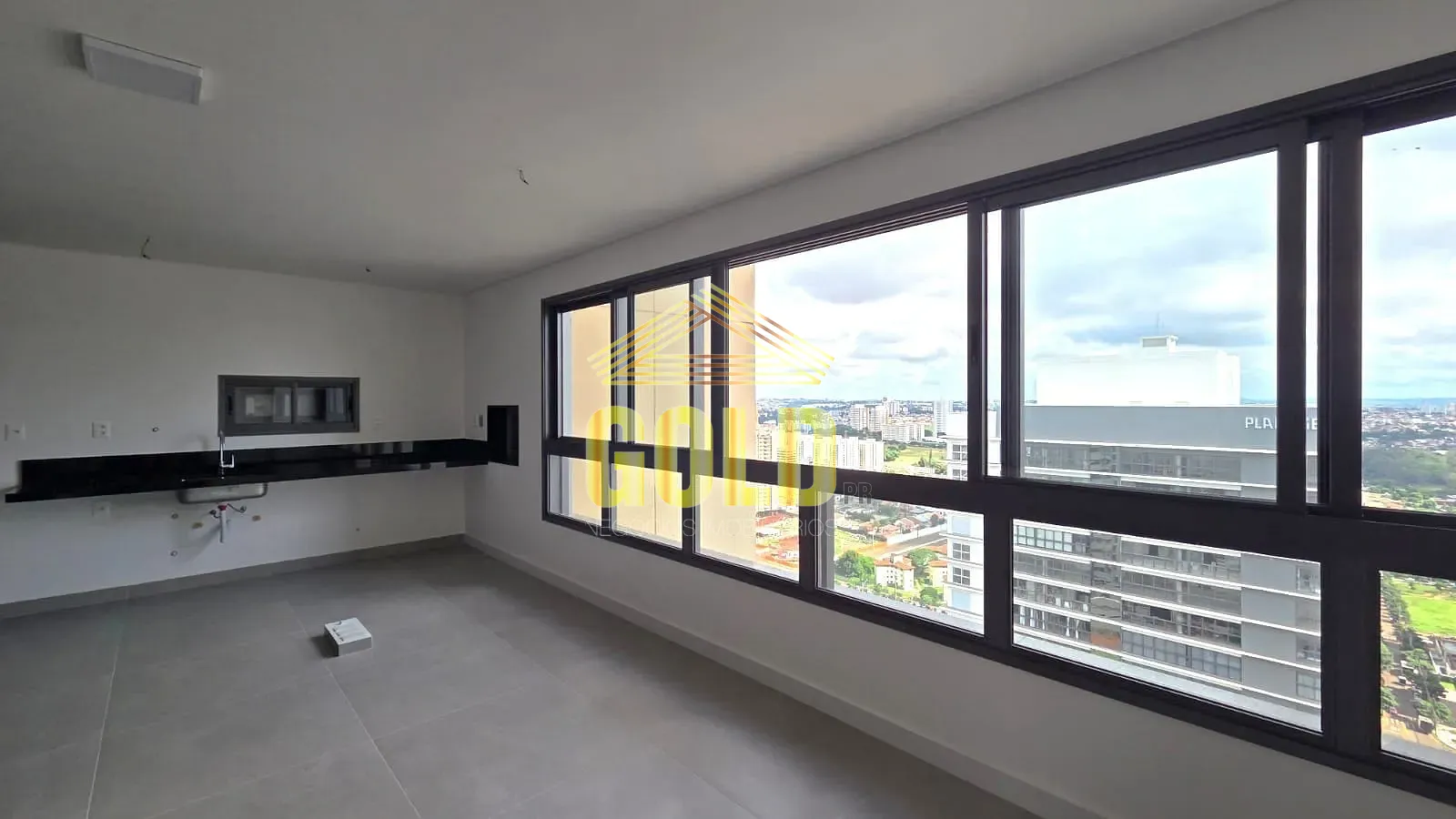 Apartamento, 3 quartos, 137 m² - Foto 1