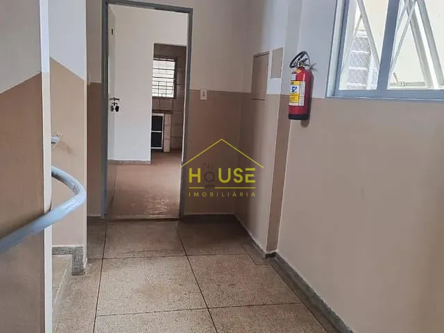 Apartamento 3 quartos e 1 banheiro, à venda ou para alugar, no bairro Chácara Aviação em Votuporanga