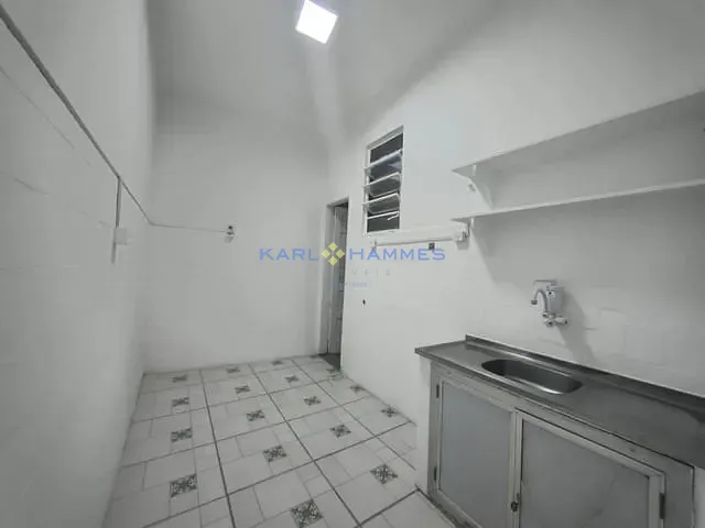 Apartamento 1 quarto e 1 banheiro, para alugar, no bairro Centro em Petrópolis