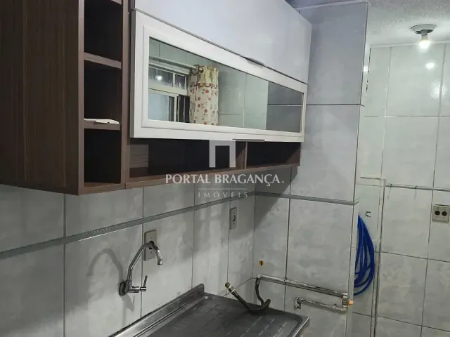 Apartamento 2 quartos e 1 banheiro, à venda, no bairro Condomínio Berbari II em Bragança Paulista