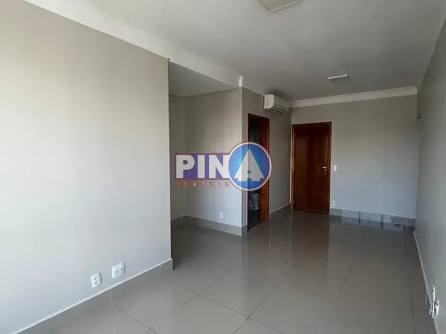 Apartamento com 100m² 3 quartos e 1 banheiro, para alugar, no bairro Jardim América em Goiânia