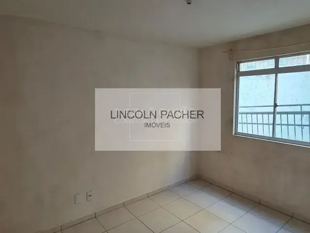 Apartamento com 1m² 2 quartos e 1 banheiro, à venda, no bairro Santa Cândida em Curitiba