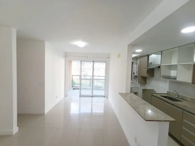 Apartamento com 71m² 2 quartos e 2 banheiros, para alugar, no bairro Recreio dos Bandeirantes em Rio de Janeiro