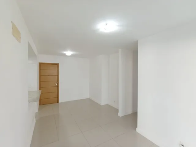 Apartamento com 71m² 2 quartos e 2 banheiros, para alugar, no bairro Recreio dos Bandeirantes em Rio de Janeiro