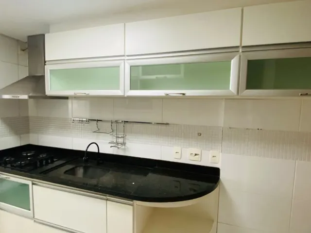 Apartamento 3 quartos e 3 banheiros, para alugar, no bairro Alto da Glória em Goiânia
