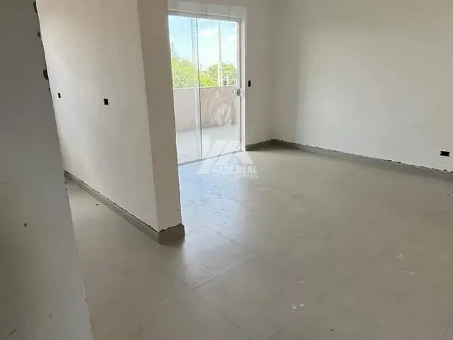 Apartamento com 138m² 3 quartos e 1 banheiro, à venda, no bairro Uvaranas em Ponta Grossa