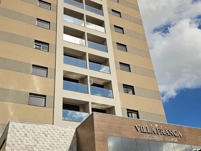 Apartamento com 237m² 3 quartos e 4 banheiros, à venda, no bairro Centro em Franca