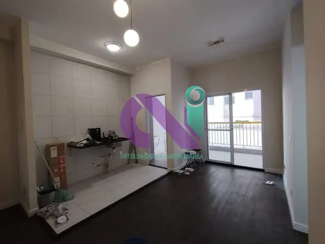 Apartamento 2 quartos e 2 banheiros, à venda ou para alugar, no bairro Vila Osasco em Osasco