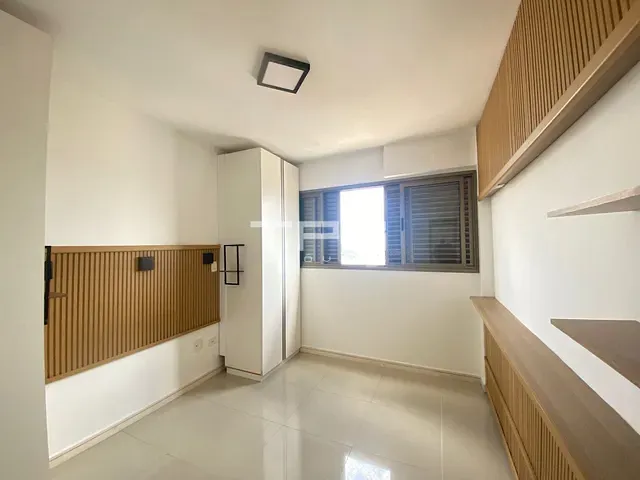 Apartamento com 223m² 3 quartos e 2 banheiros, para alugar, no bairro Centro em Taubaté