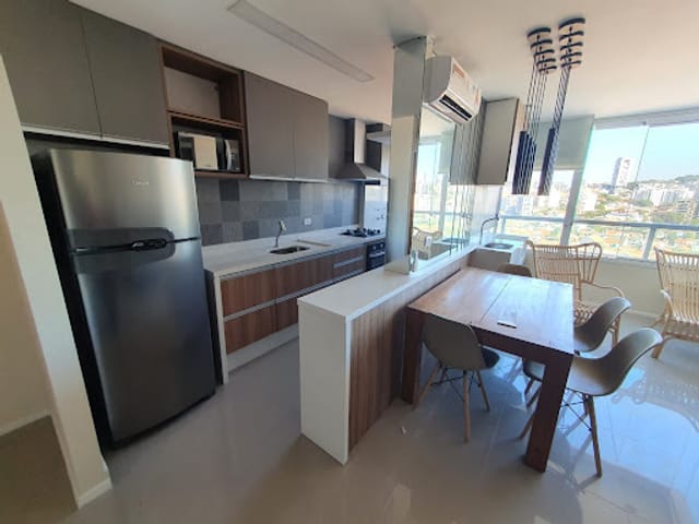 Foto do Apartamento - Apartamento mobiliado com 1 suíte com sala ampliada e 2 vagas na Vila Romana | Vion Imóveis