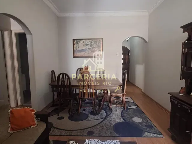 Apartamento com 95m² 3 quartos e 2 banheiros, à venda, no bairro Copacabana em Rio de Janeiro