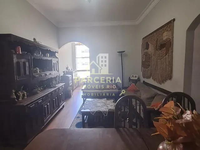 Apartamento com 95m² 3 quartos e 2 banheiros, à venda, no bairro Copacabana em Rio de Janeiro