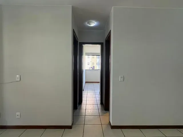 Apartamento 2 quartos e 2 banheiros, para alugar, no bairro Asa Norte em Brasília