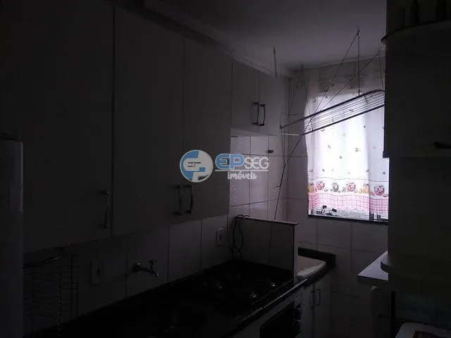 Apartamento 2 quartos e 1 banheiro, à venda, no bairro Nova Olinda em Londrina