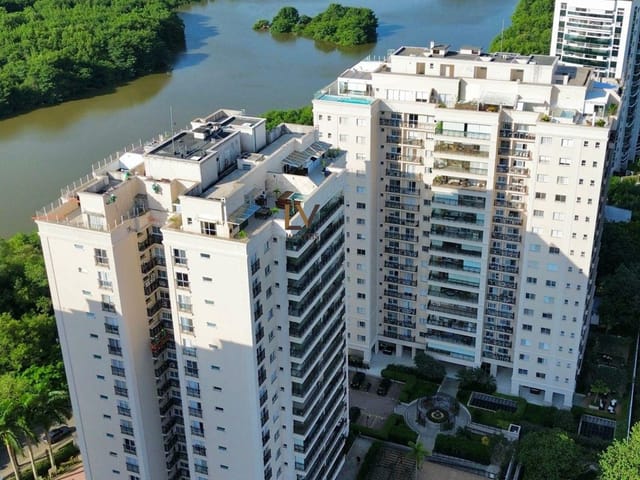 Apartamento com 372m² 4 quartos e 5 banheiros, à venda, no bairro Barra da Tijuca em Rio de Janeiro