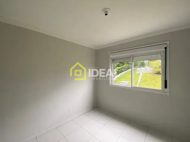 Apartamento 2 quartos e 1 banheiro, para alugar, no bairro Parque de Exposições em Concórdia