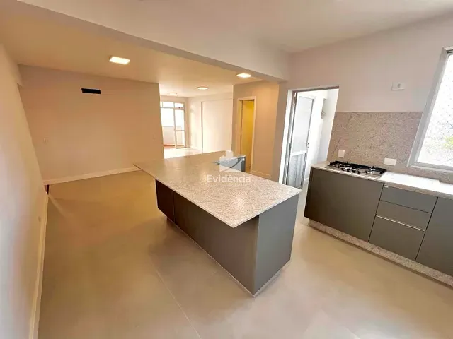 Apartamento com 114m² 3 quartos e 3 banheiros, à venda, no bairro Centro em Londrina