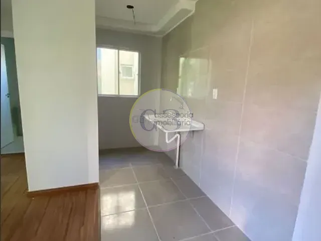 Apartamento 2 quartos e 1 banheiro, à venda ou para alugar, no bairro Fragata em Pelotas