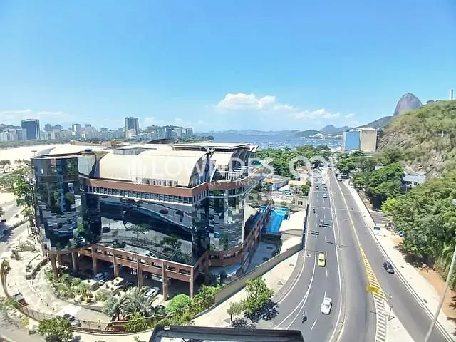 Apartamento com 109m² 3 quartos e 1 banheiro, para alugar, no bairro Botafogo em Rio de Janeiro