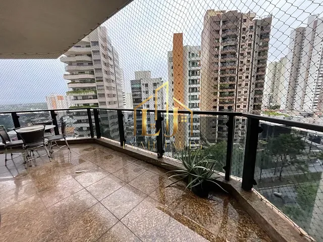 Apartamento com 370m² 4 quartos e 5 banheiros, à venda, no bairro Santa Rosa em Cuiabá