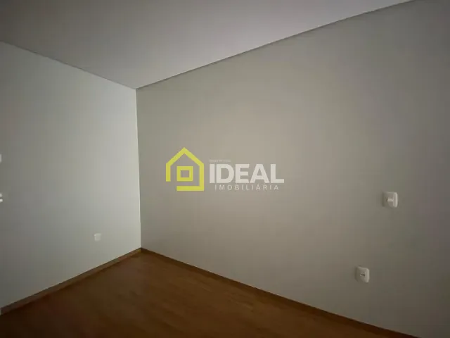Apartamento 2 quartos e 1 banheiro, para alugar, no bairro Parque de Exposições em Concórdia