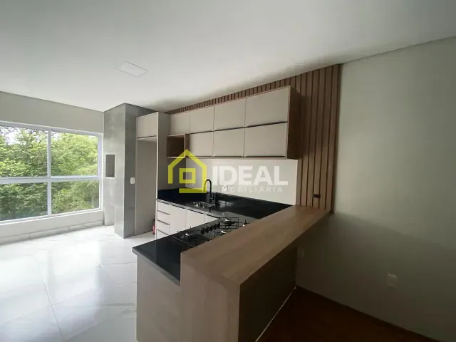 Apartamento 2 quartos e 1 banheiro, para alugar, no bairro Parque de Exposições em Concórdia