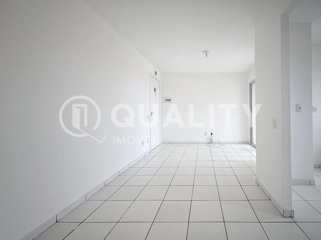Apartamento 2 quartos e 1 banheiro, para alugar, no bairro Jacarecanga em Fortaleza