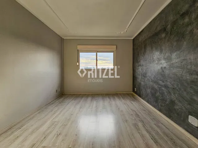 Apartamento com 70m² 2 quartos e 1 banheiro, à venda, no bairro Industrial em Novo Hamburgo