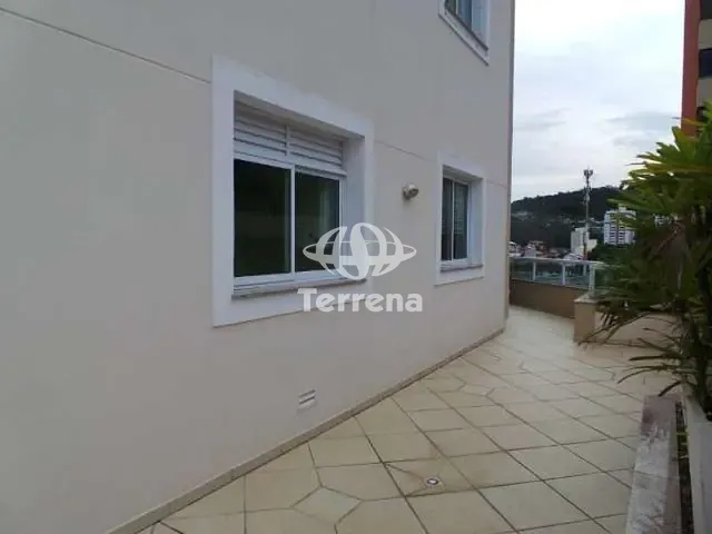 Apartamento com 300m² 3 quartos e 5 banheiros, para alugar, no bairro Vila Nova em Blumenau