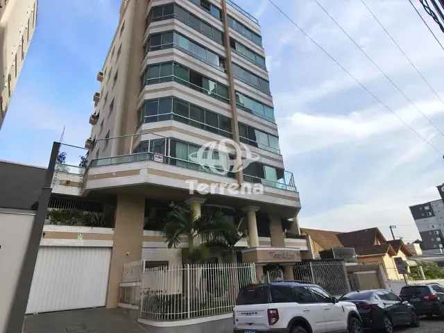 Apartamento com 300m² 3 quartos e 5 banheiros, para alugar, no bairro Vila Nova em Blumenau