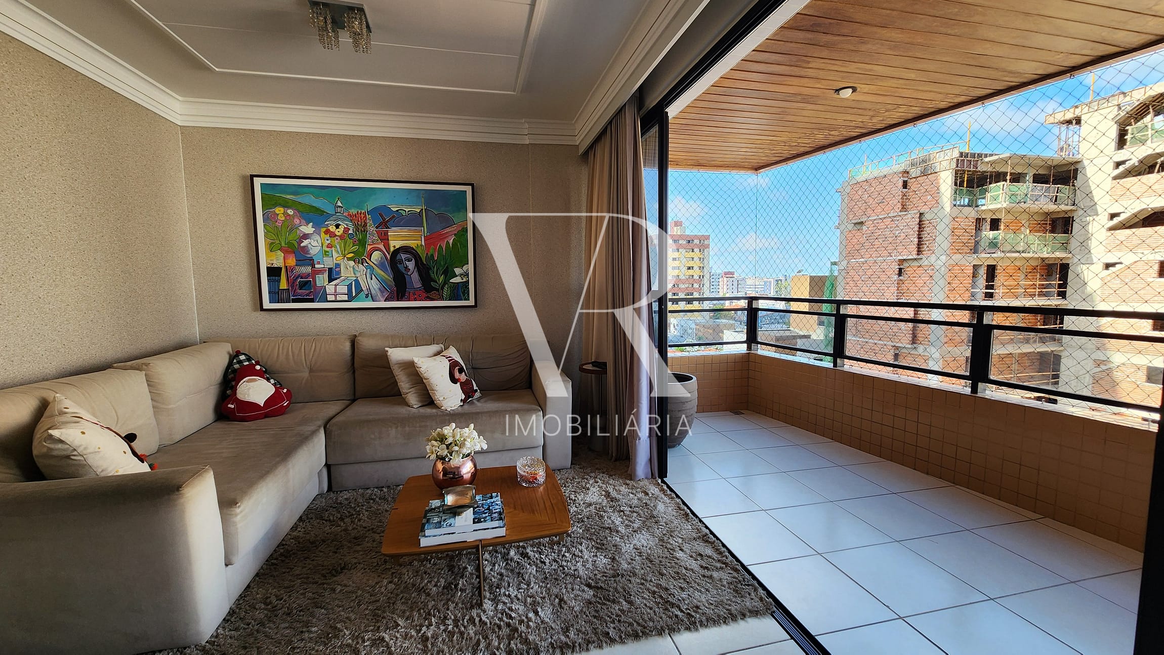 Apartamento à venda com 3 quartos, 140m² - Foto 2