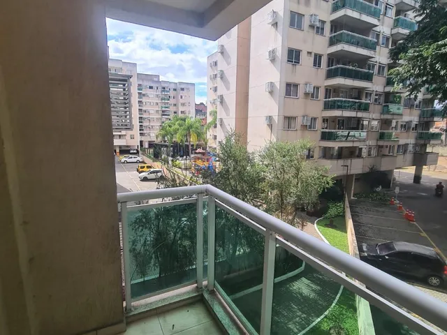 Apartamento com 65m² 2 quartos e 2 banheiros, para alugar, no bairro Taquara em Rio de Janeiro