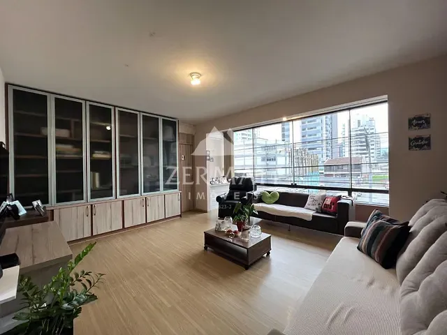 Apartamento com 180m² 2 quartos e 2 banheiros, à venda, no bairro Ponta Aguda em Blumenau