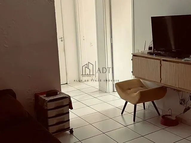 Apartamento 2 quartos e 1 banheiro, à venda, no bairro Porteira Preta em Mogi das Cruzes
