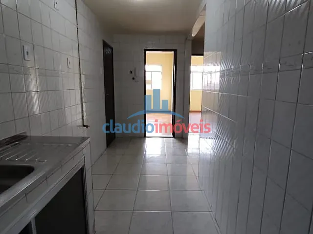 Apartamento 3 quartos e 2 banheiros, para alugar, no bairro Aterrado em Volta Redonda