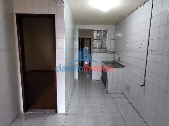 Apartamento 3 quartos e 2 banheiros, para alugar, no bairro Aterrado em Volta Redonda