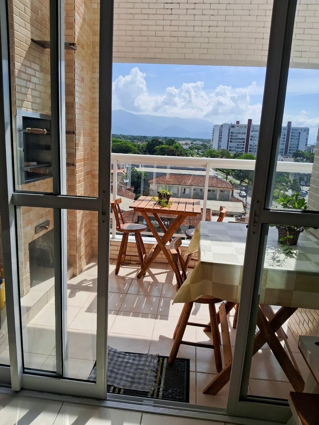 Apartamento à venda e aluguel com 3 quartos, 75m² - Foto 1
