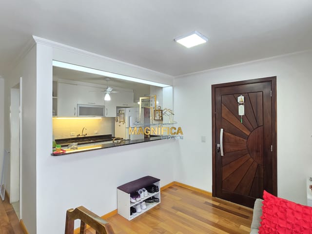 Casa 3 quartos e 4 banheiros, à venda, no bairro São Braz em Curitiba